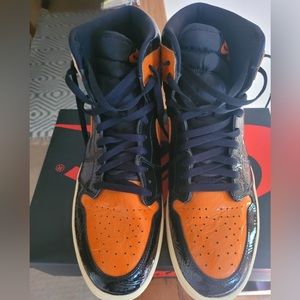 Men’s Nike Jordan 1’s. Nice fit, comfortable, great condition & gently worn